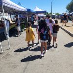 residencia rengo celebraando la temporada de verano con ricas humitas ene 2026 comprando en la feria