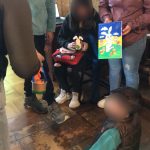 AFT PF CORRAL en abril NNA y sus familias participan en taller haciendo chocolates y pintando conejos de pascua abr 2026 3 pixelado